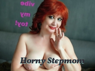 Horny_Stepmom