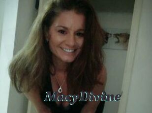 Macy_Divine